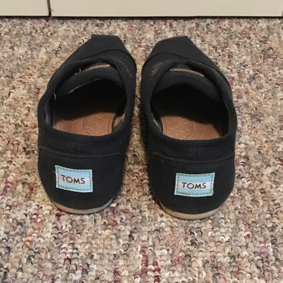‼Price Drop‼ TOMS slip on shoes - Picture 3 of 4